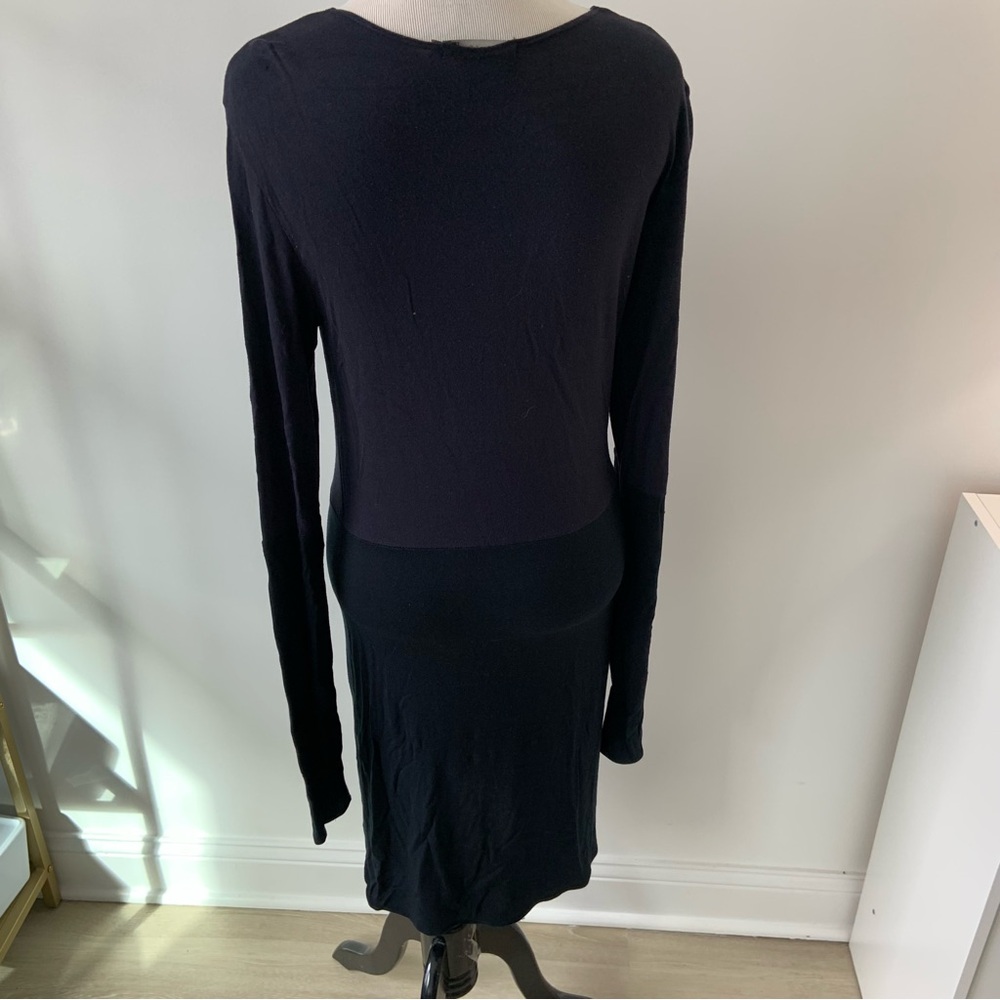 Elegant Black Long Sleeve Dress - Picture 2 of 4